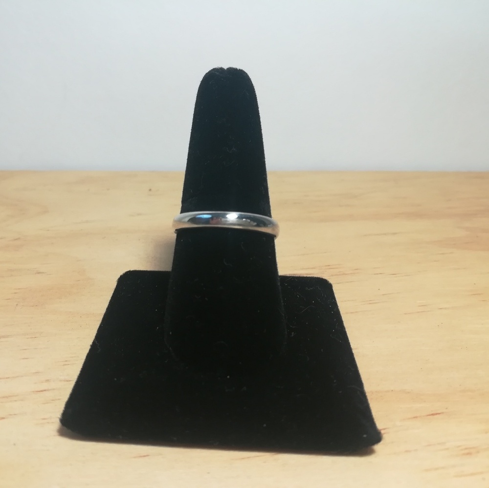 Sterling silver simple band